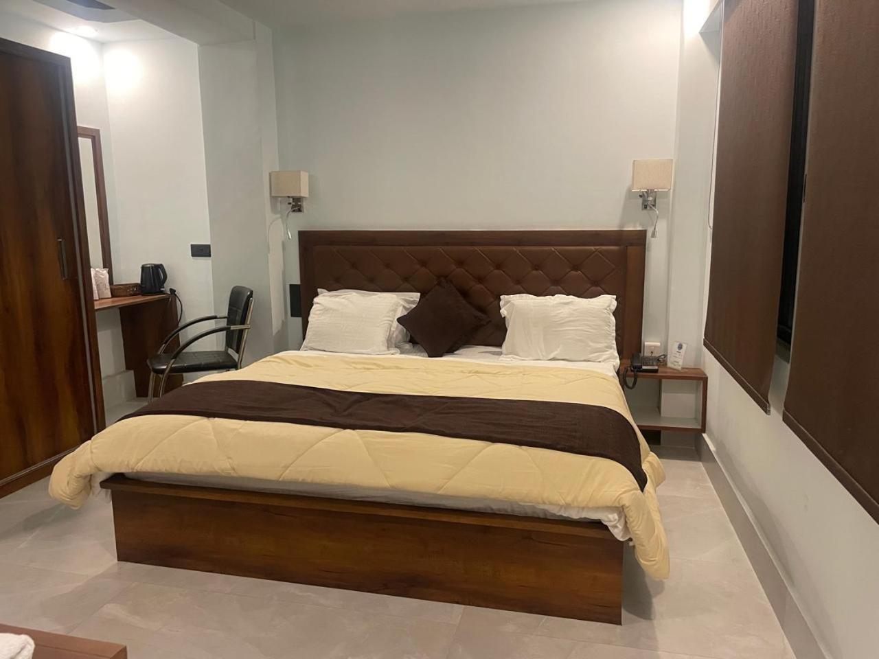 Blue Angel Guest House シロン エクステリア 写真